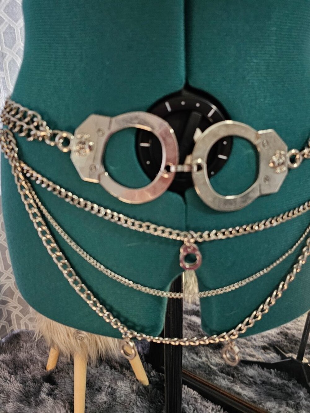 Vintage Handcuff Triple‑Chain Belt – Gothic / Y2K Punk – 39" – Hot Topic Era